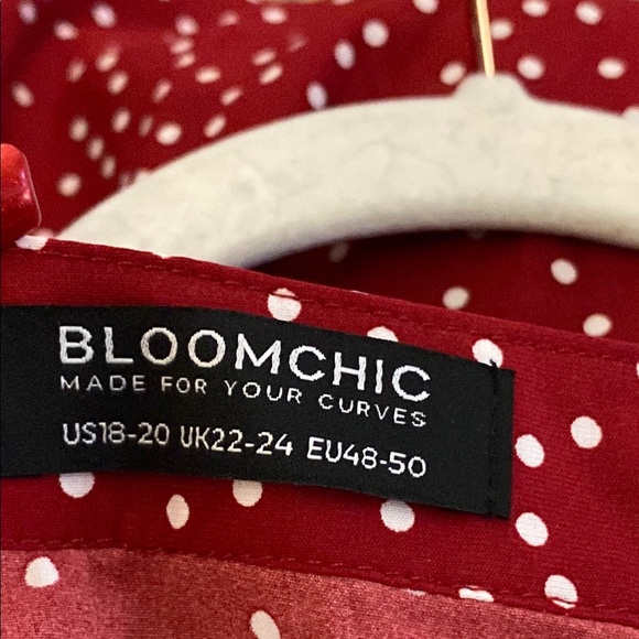 BloomChic Red Boxy Short Sleeve Blouse - Picture 2 of 5